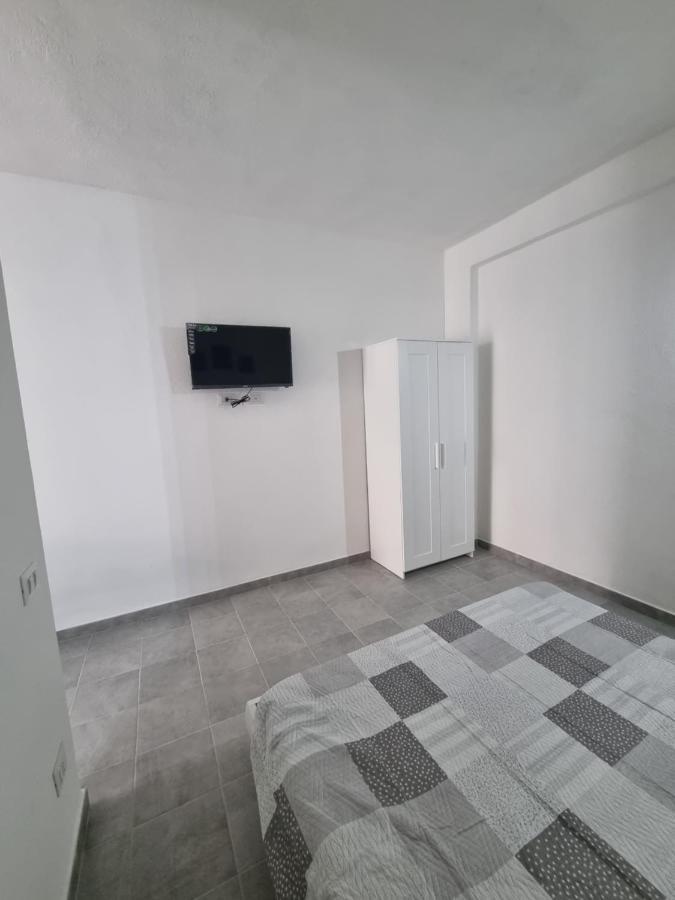 קליארי Mito Apartment מראה חיצוני תמונה
