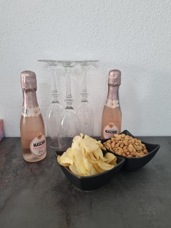 קליארי Mito Apartment מראה חיצוני תמונה